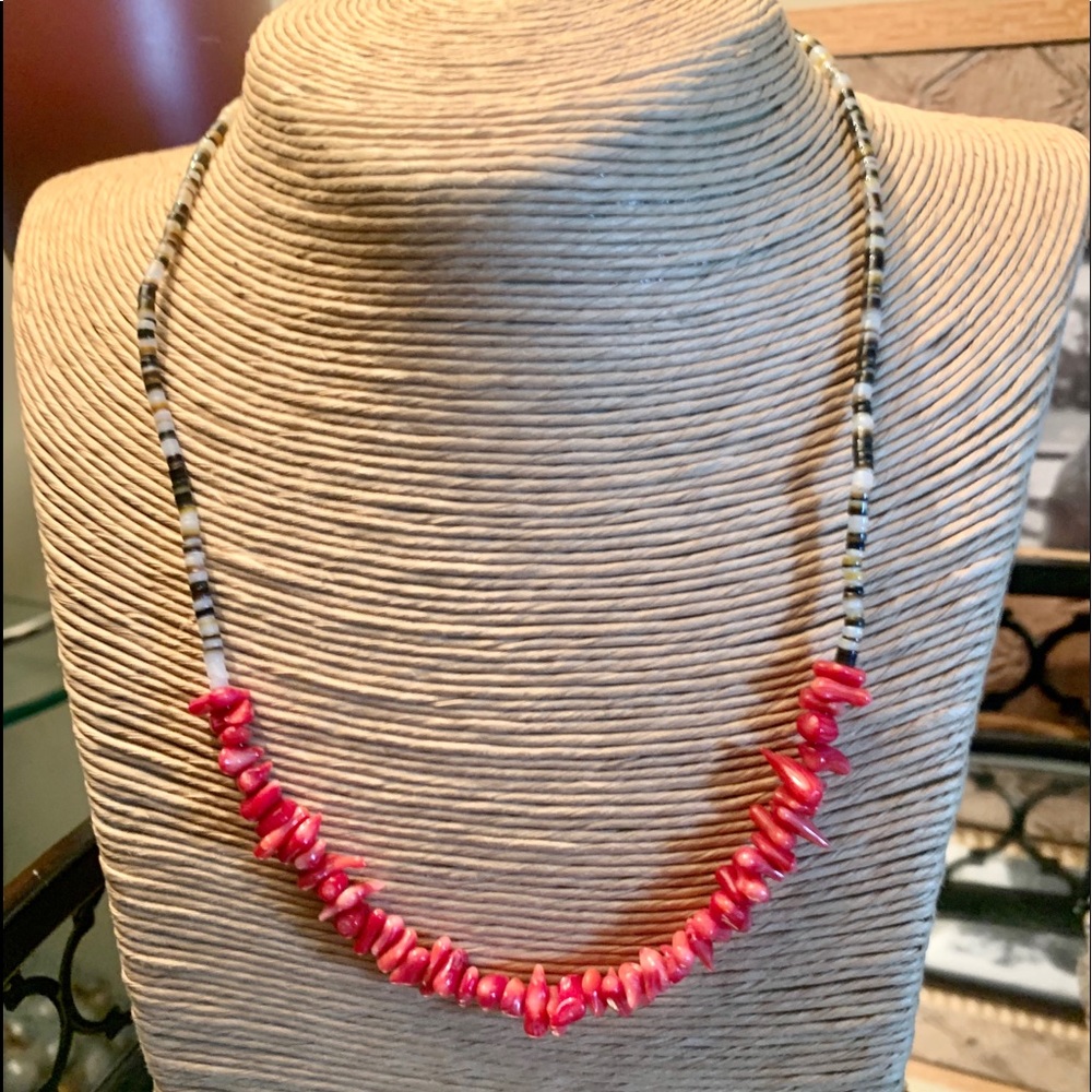Vintage Genuine Coral Natural Stone Necklace